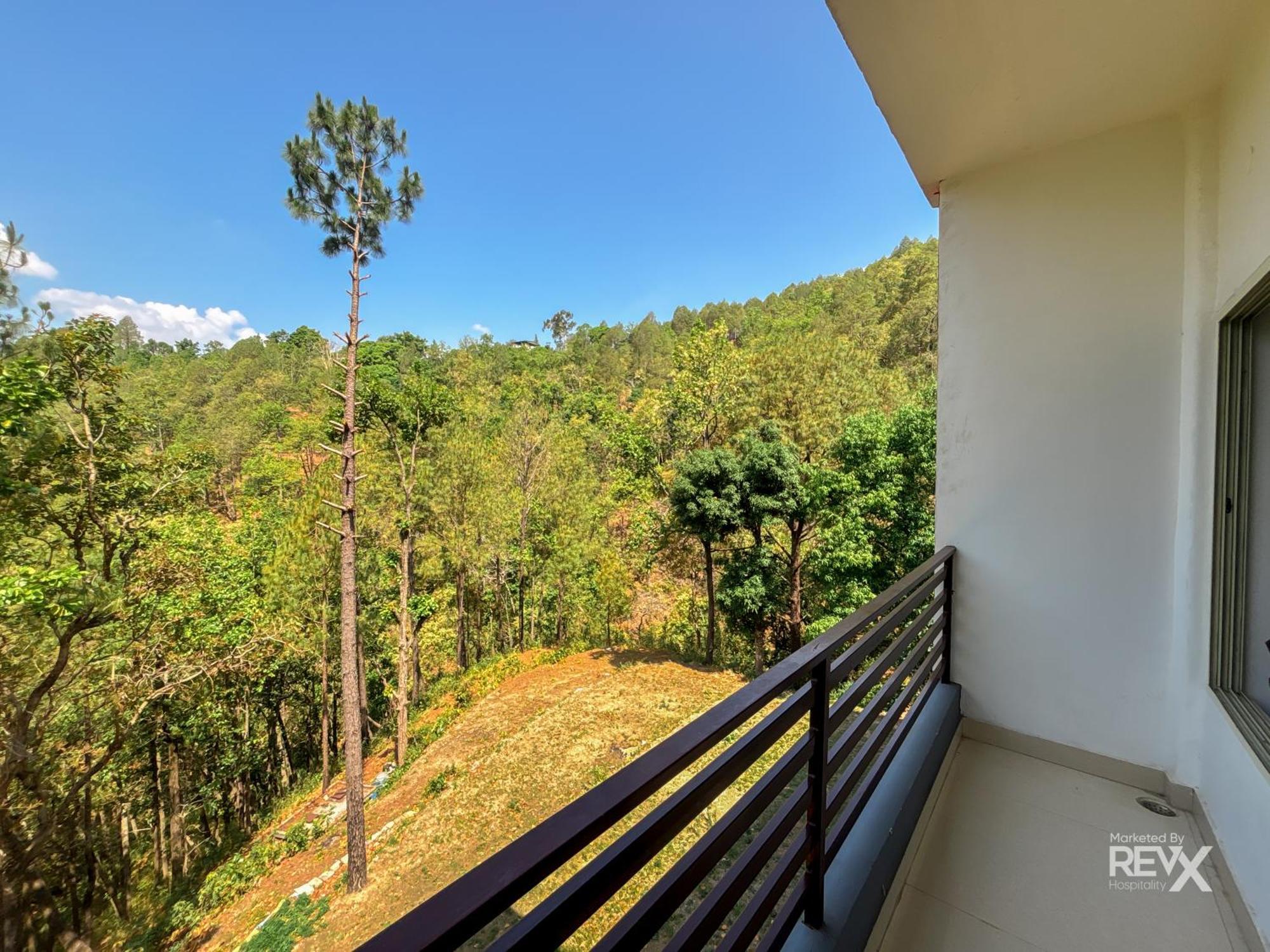 Hotel Prince Valley Lansdowne Ngoại thất bức ảnh
