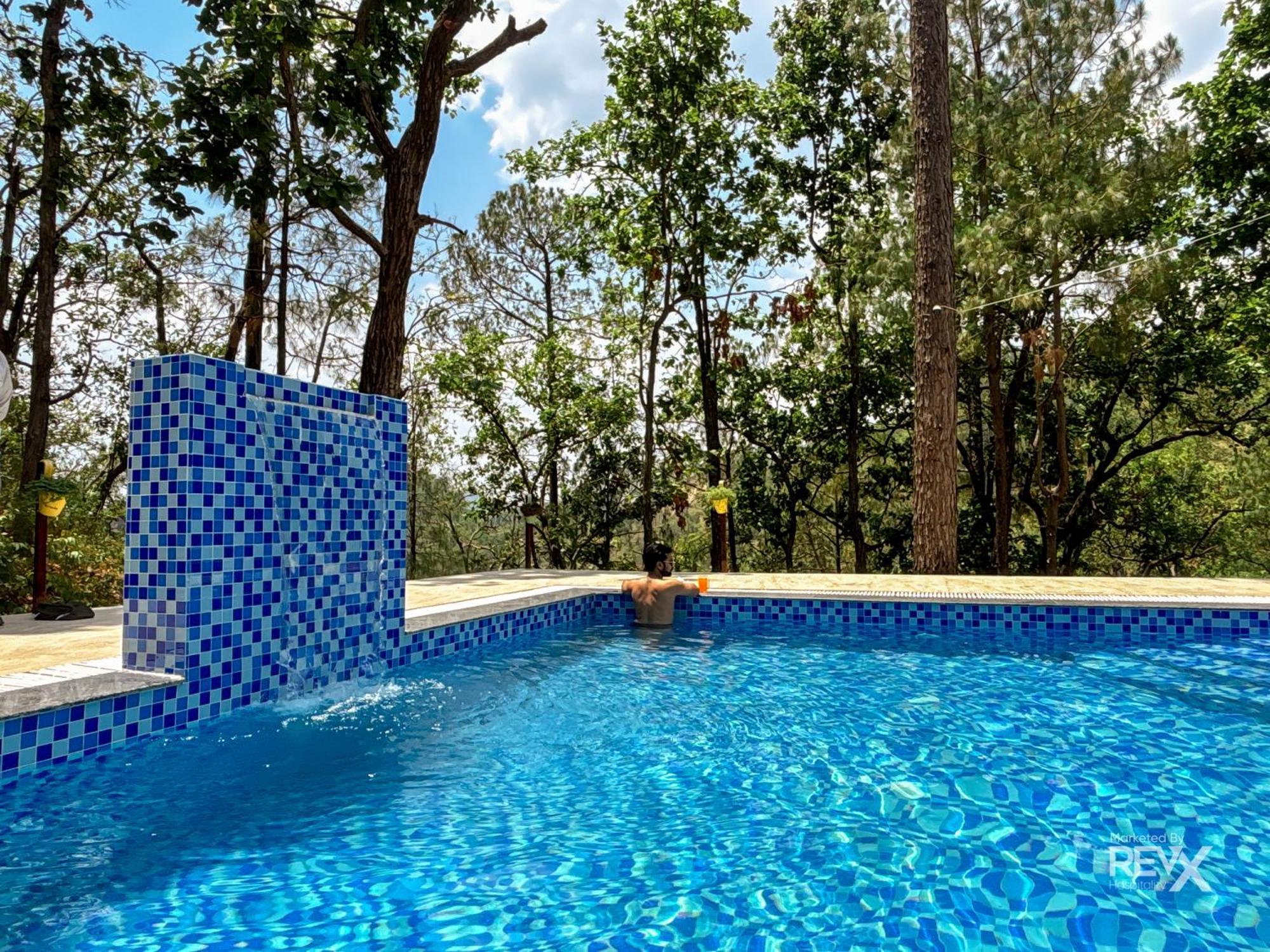 Hotel Prince Valley Lansdowne Ngoại thất bức ảnh