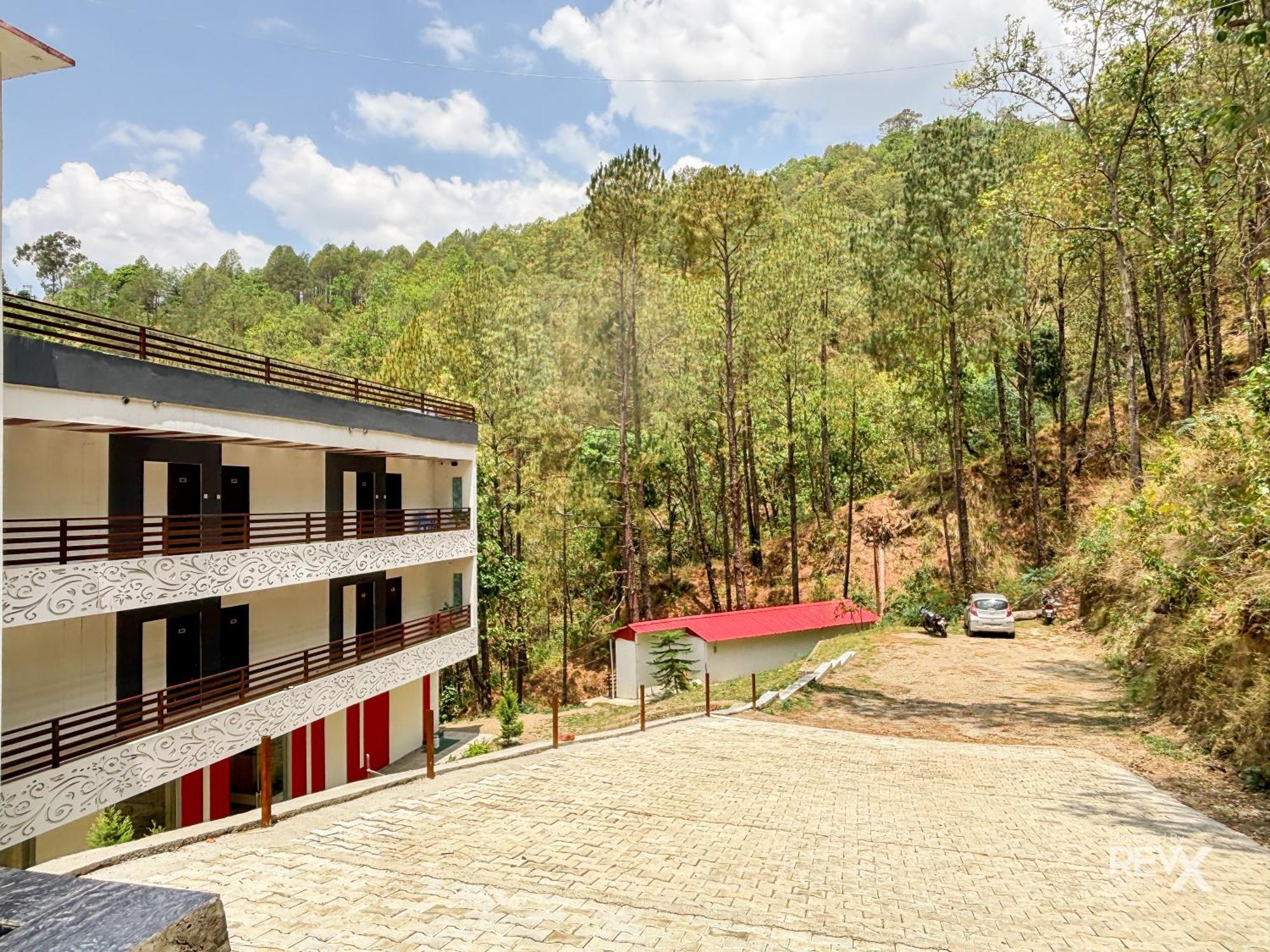 Hotel Prince Valley Lansdowne Ngoại thất bức ảnh