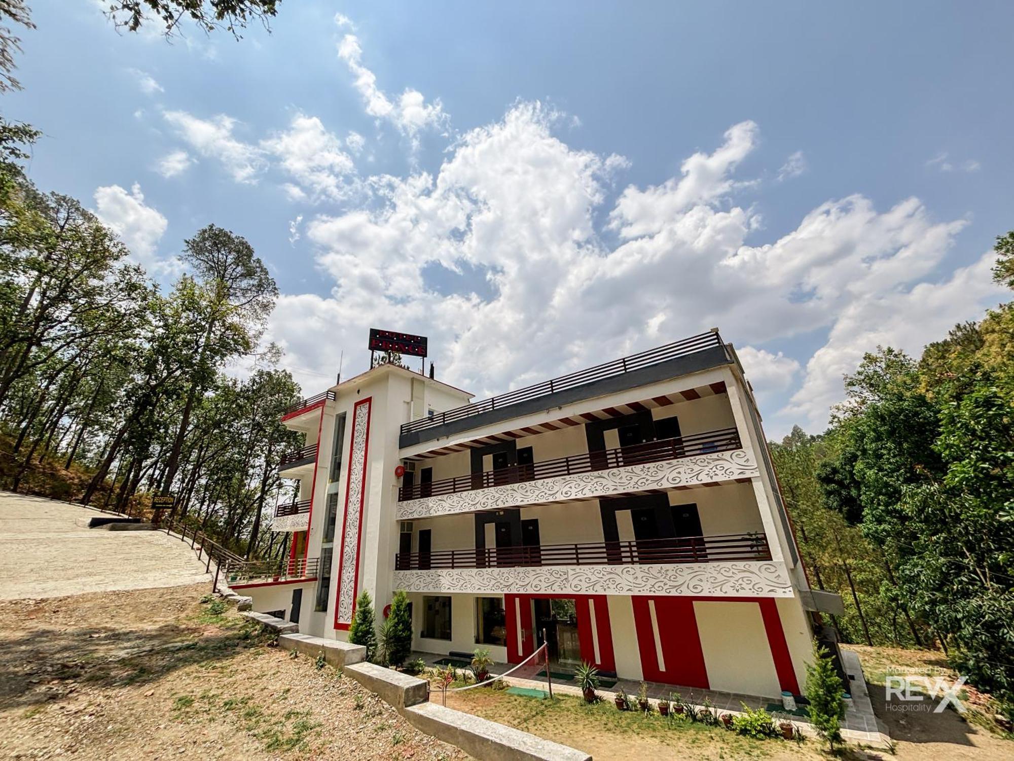 Hotel Prince Valley Lansdowne Ngoại thất bức ảnh