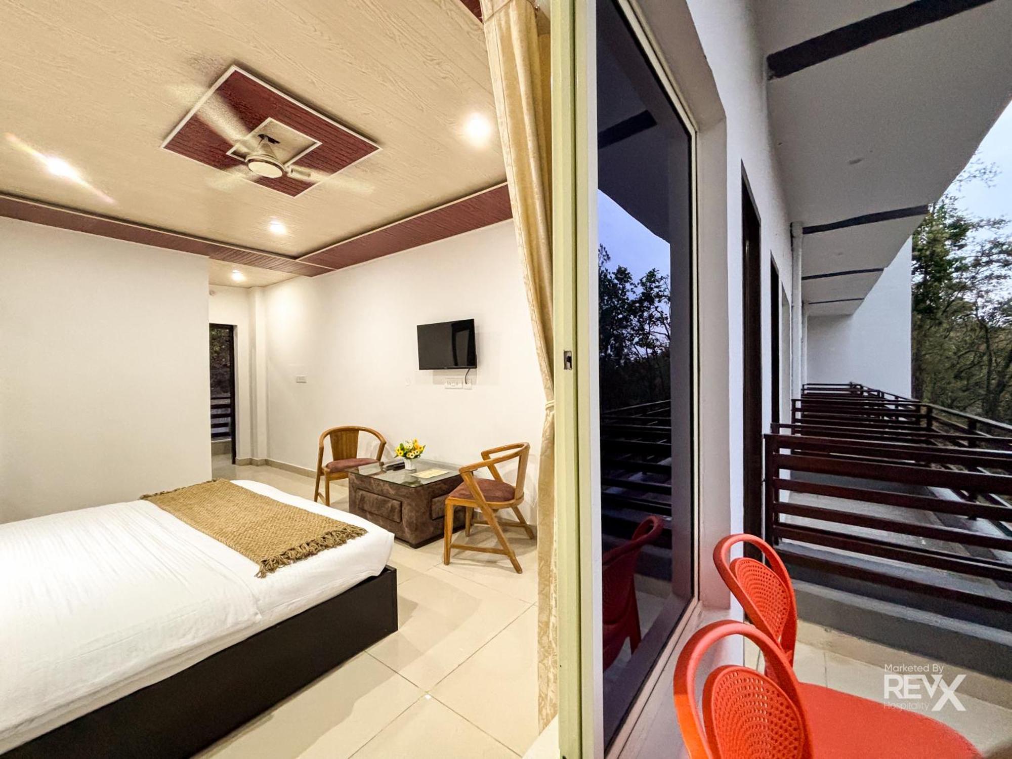 Hotel Prince Valley Lansdowne Ngoại thất bức ảnh