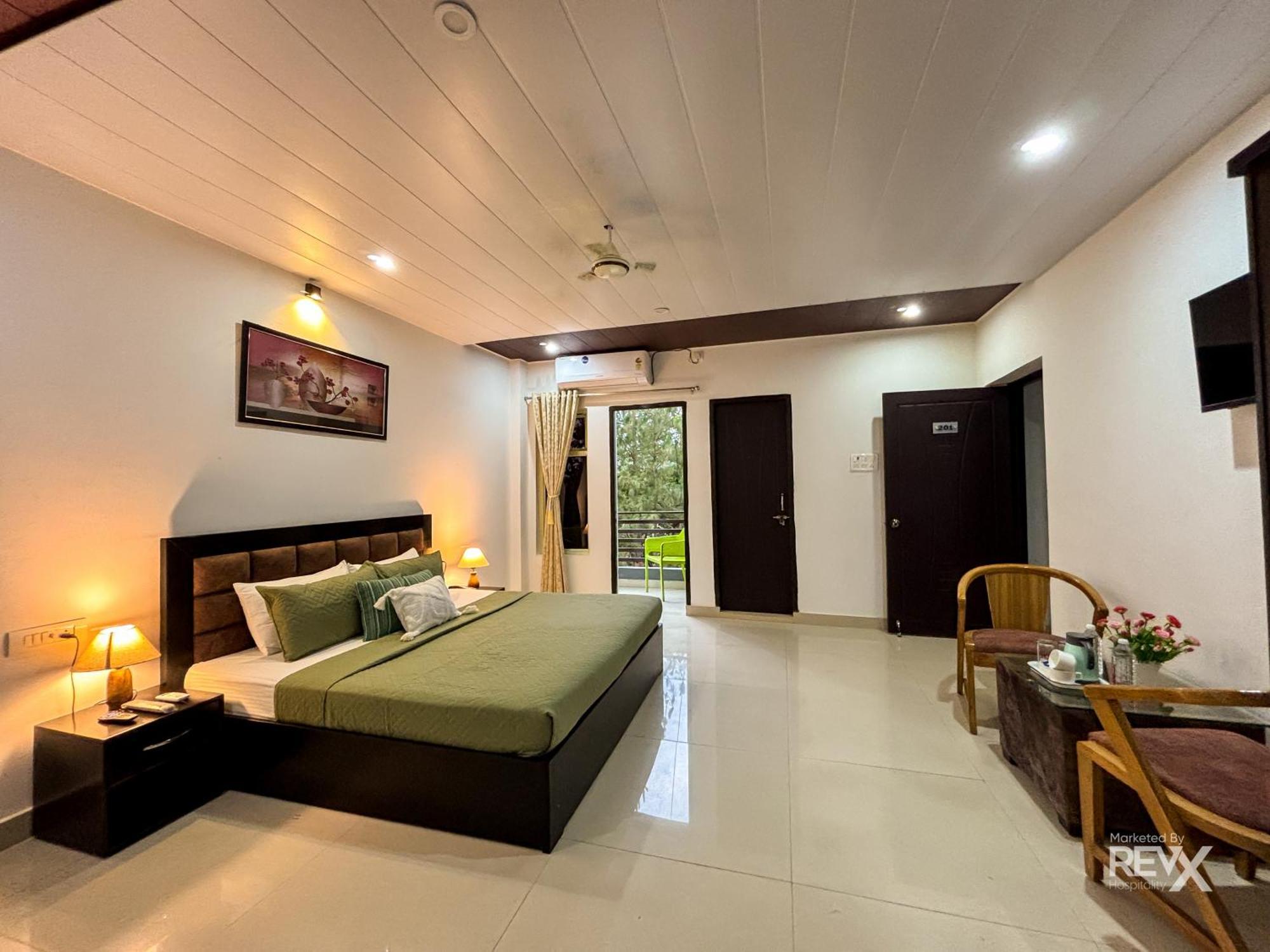 Hotel Prince Valley Lansdowne Ngoại thất bức ảnh