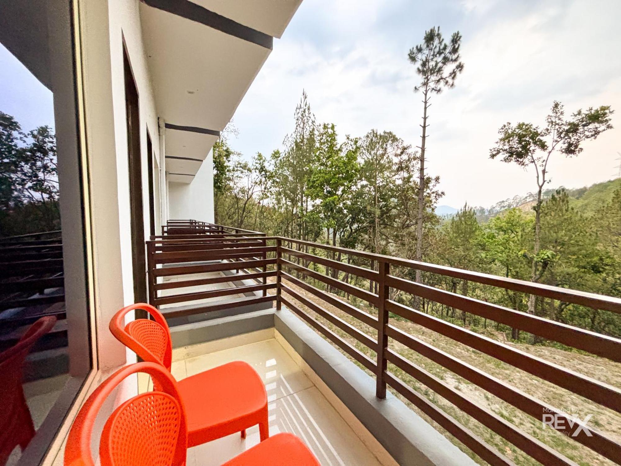 Hotel Prince Valley Lansdowne Ngoại thất bức ảnh